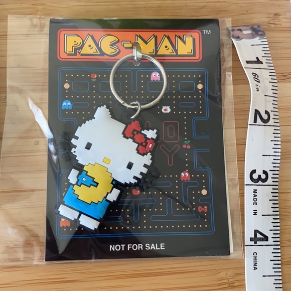 Hello Kitty + Pac Man keychain - Picture 3 of 3